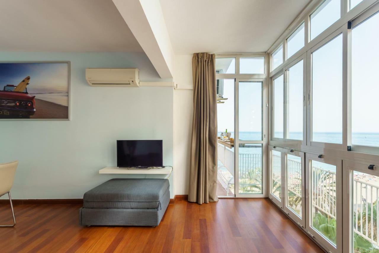 Mp4-beachfront Enjoy Breakfast Facing The Ocean Appartement